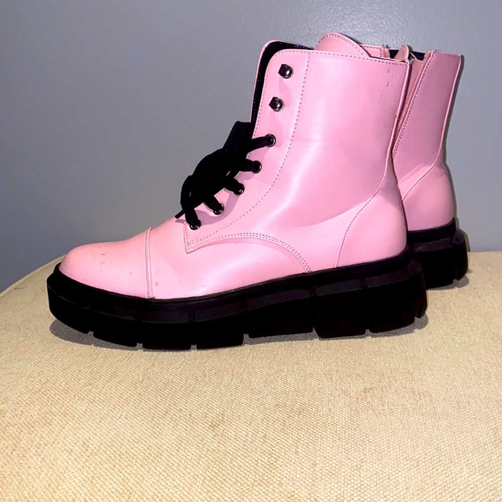 Pink ankle bootie shoes size 39- US 8